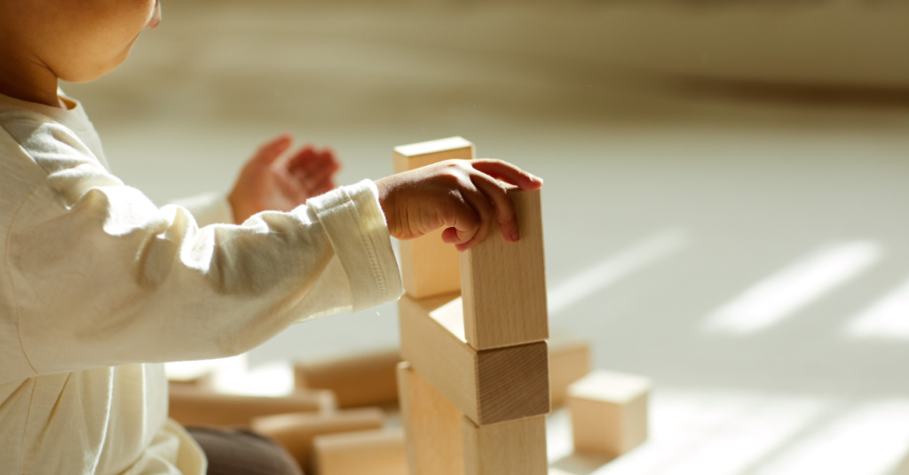 おもちゃ遊びが子どもに与える🧩「真の影響」とは